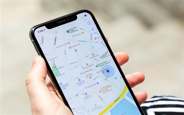 Google Maps ya permite dejar avisos de obras, carriles cortados y vehículos averiados